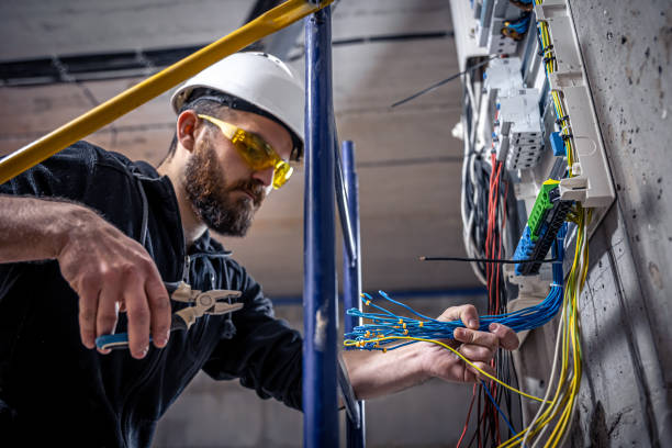 Best Affordable Electrician  in Overland, MO