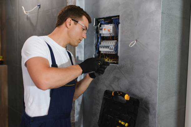 Best Local Electrician Companies  in Overland, MO